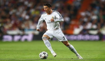 足彩网体育运营中心_米勒传奇，三分线外的永恒光芒与篮球未来的启示