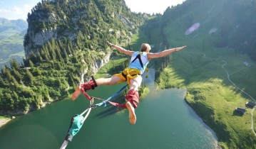 足彩网体育运营中心_尤文图斯锁定荷兰未来之星，18岁高中锋科瓦奇或成夏窗重磅引援